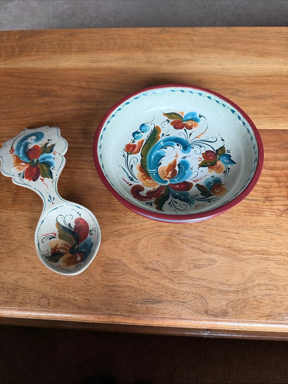 Hand-Painted Floral Ceramic Bowl and Spoon Set in Cream, Blue, Red.